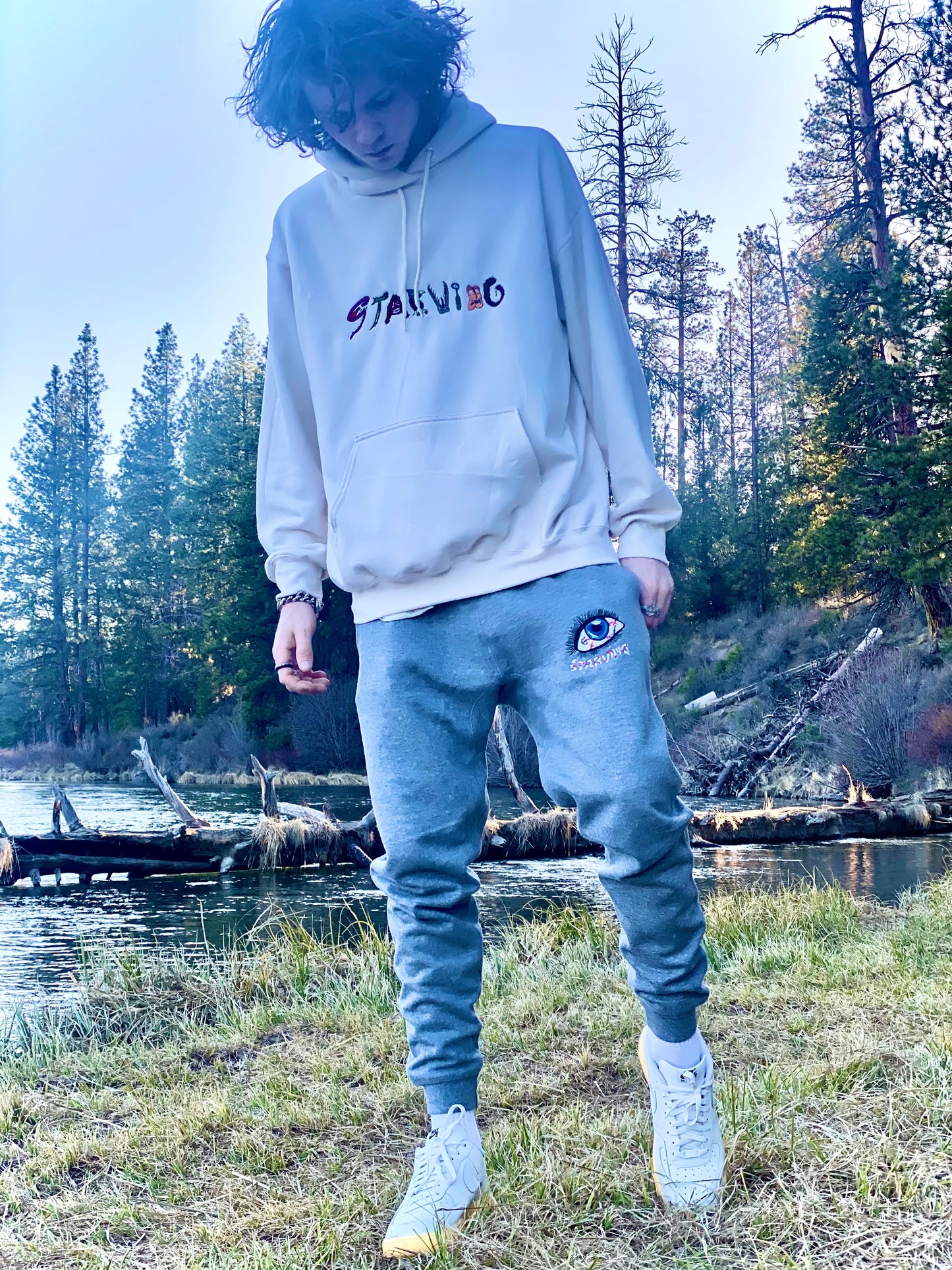 "Fisheye" embroidered fleece sweats