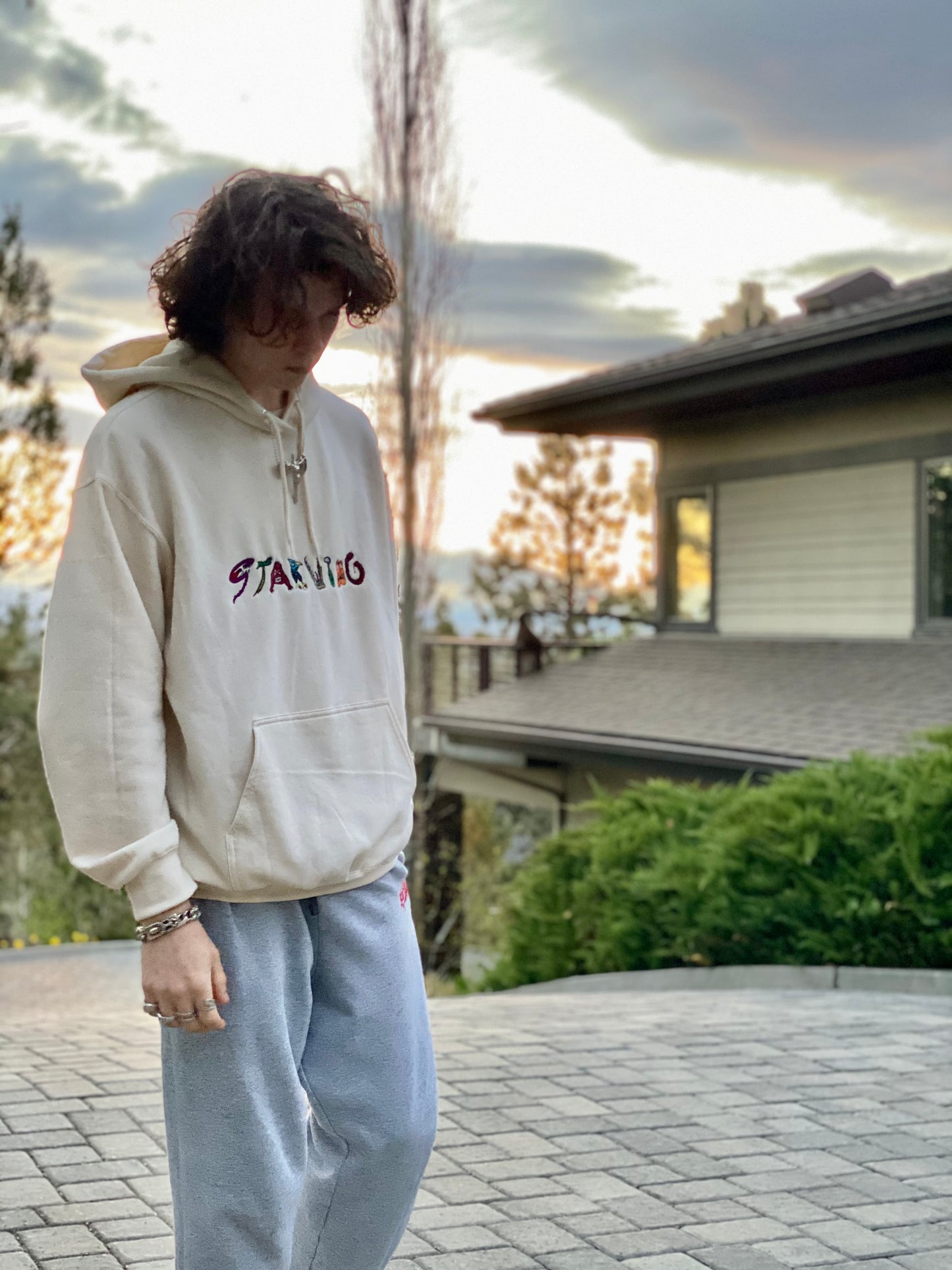 HUNGRY logo hoodie