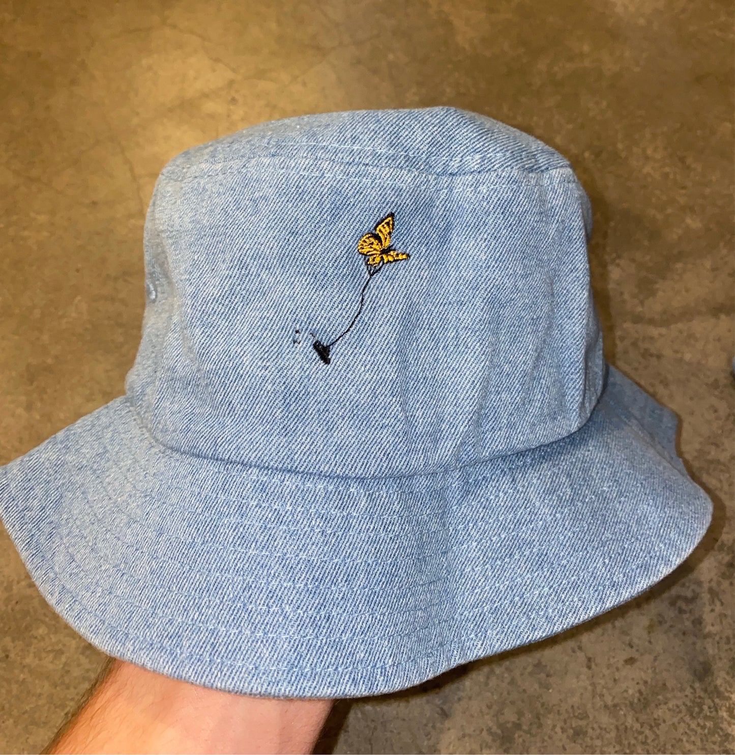 BAG SNATCHIN’ BUTTERFLY BUCKET