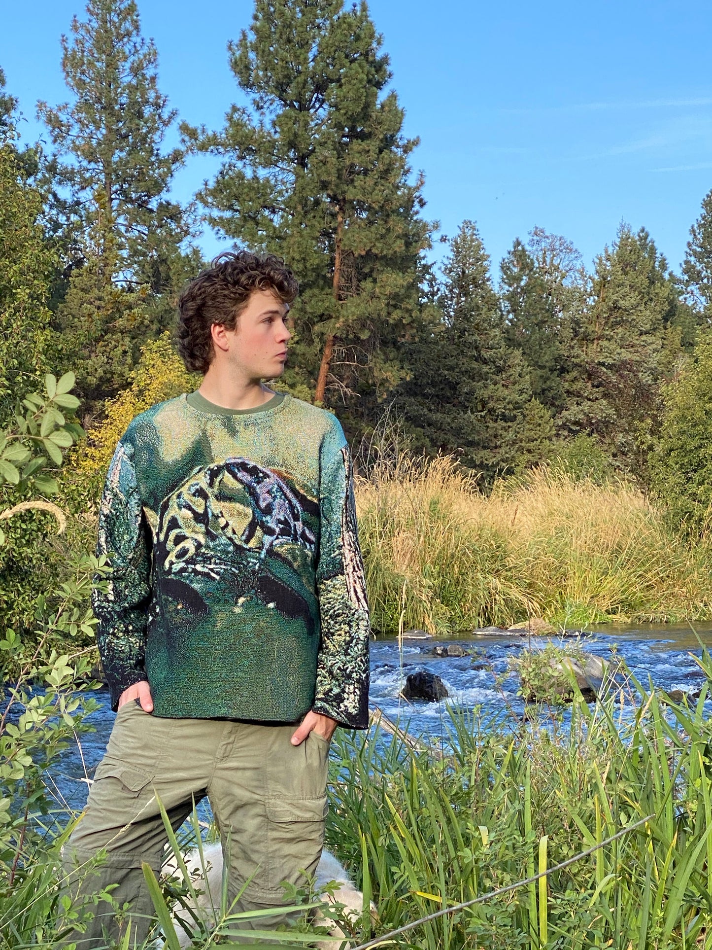 TOXIC LOVE WOVEN TAPESTRY CREW - Starving Brand