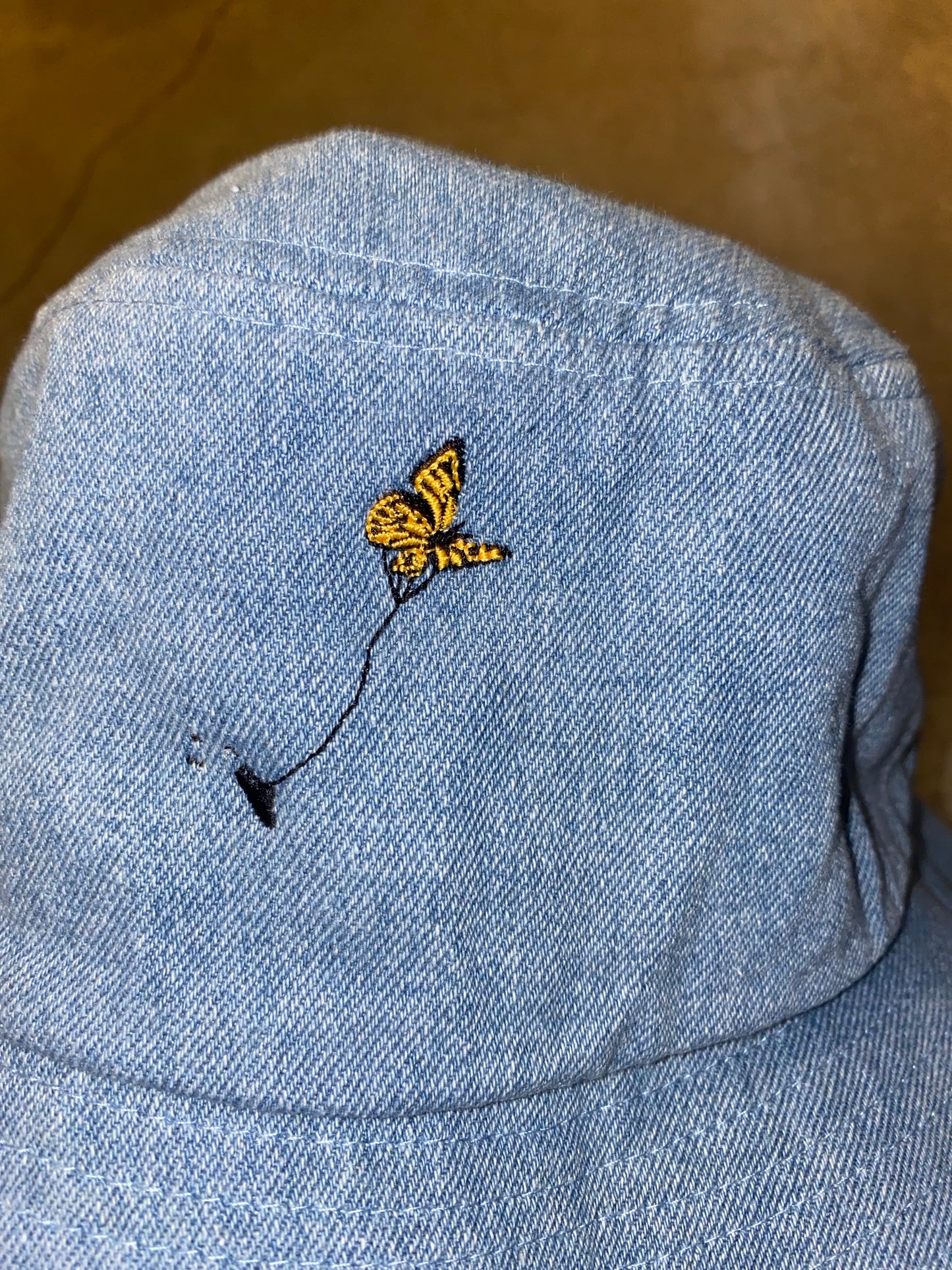 BAG SNATCHIN’ BUTTERFLY BUCKET